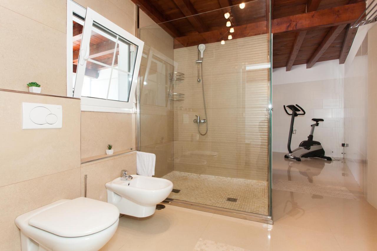 Luxury Villa Nieve Caleta De Fuste Exterior photo
